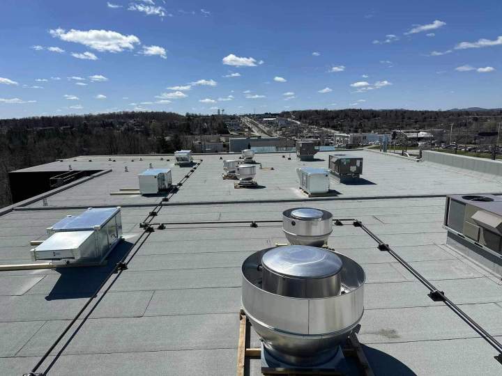 Installation unités CVC Victoriaville